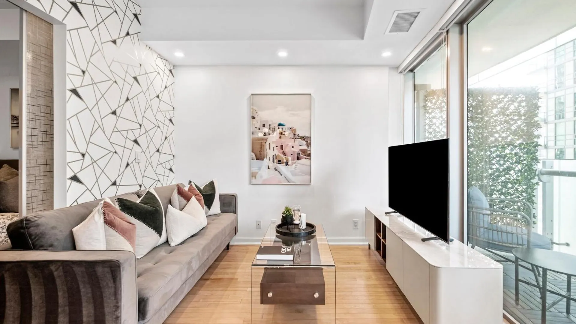 Apartment Delta Suites - Scotiabank Arena & Mtcc - Downtown Toronto Canada