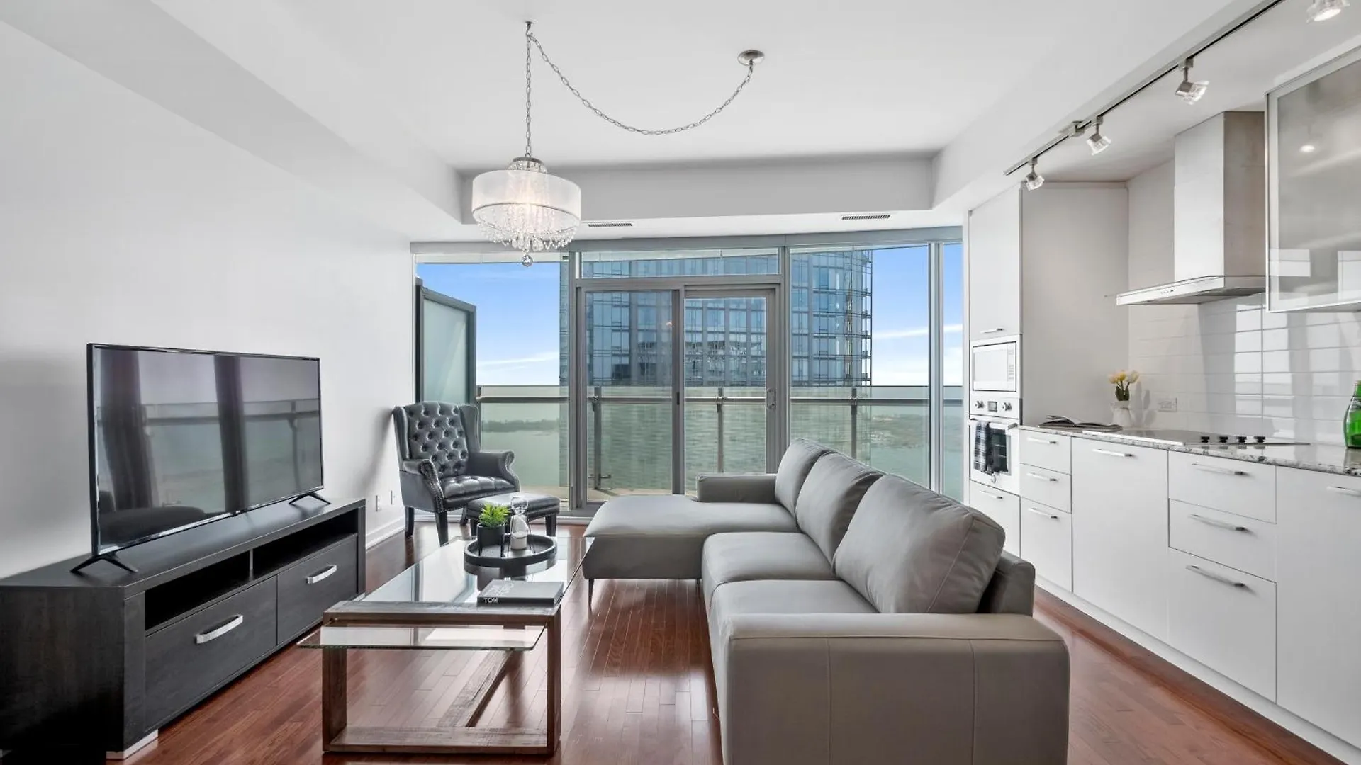 Apartment Delta Suites - Scotiabank Arena & Mtcc - Downtown Toronto
