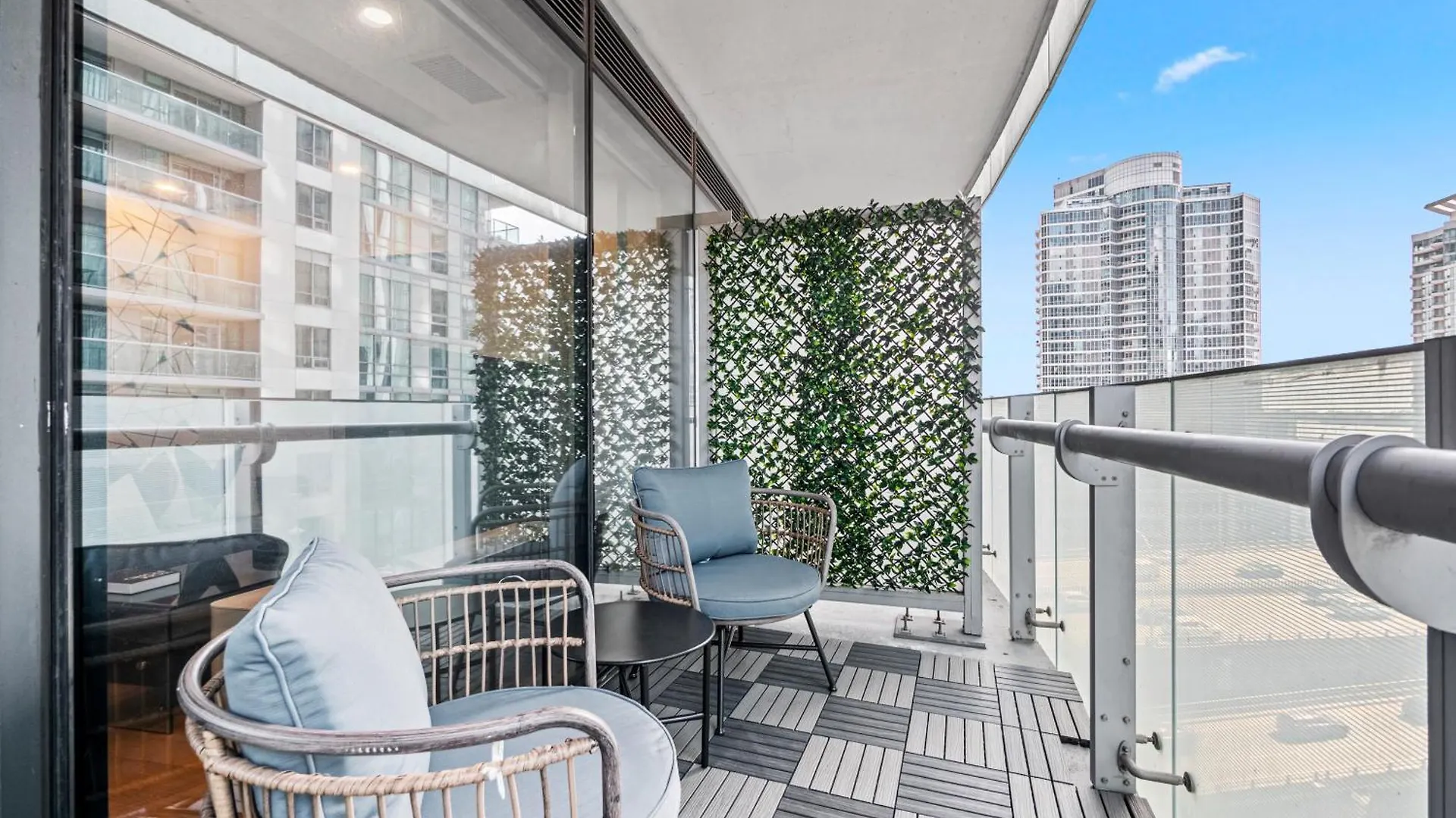 Delta Suites - Scotiabank Arena & Mtcc - Downtown Toronto 0*,