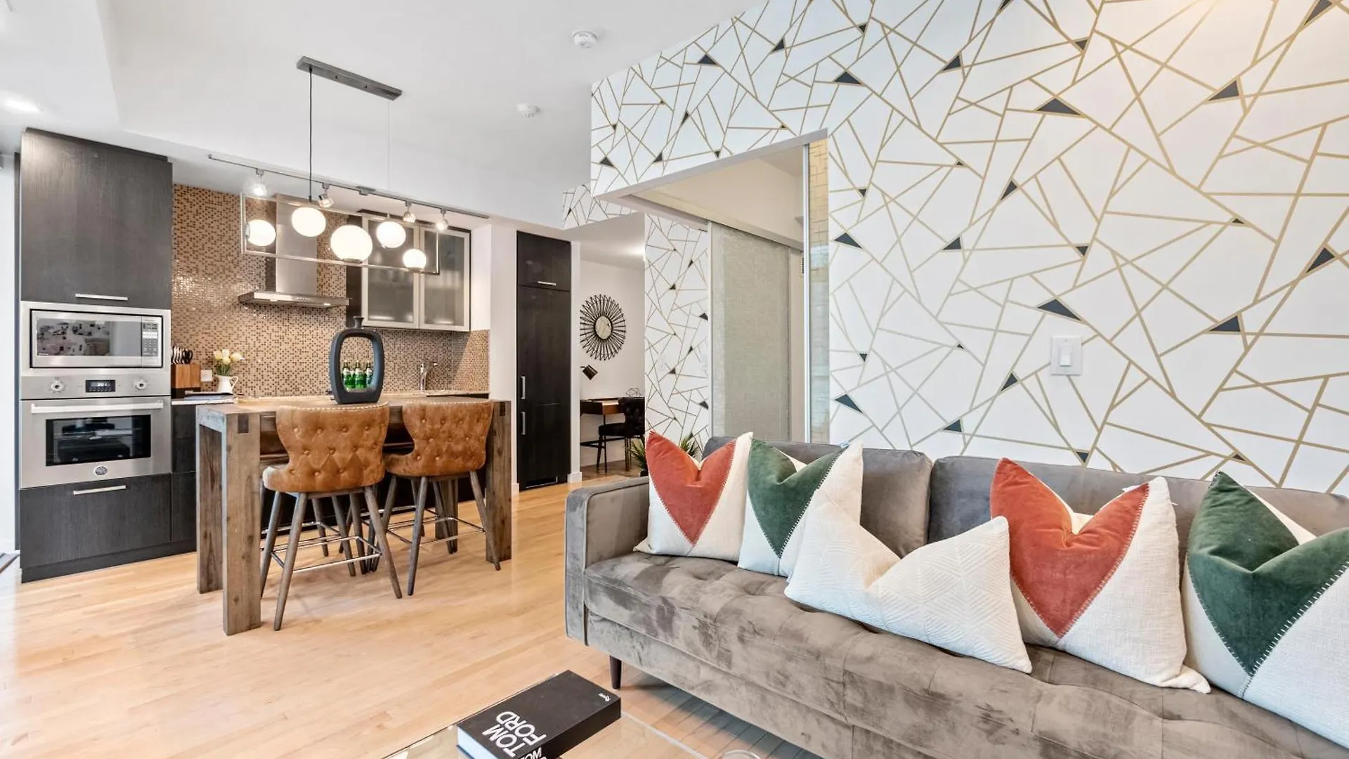 Delta Suites - Scotiabank Arena & Mtcc - Downtown Toronto 0*,